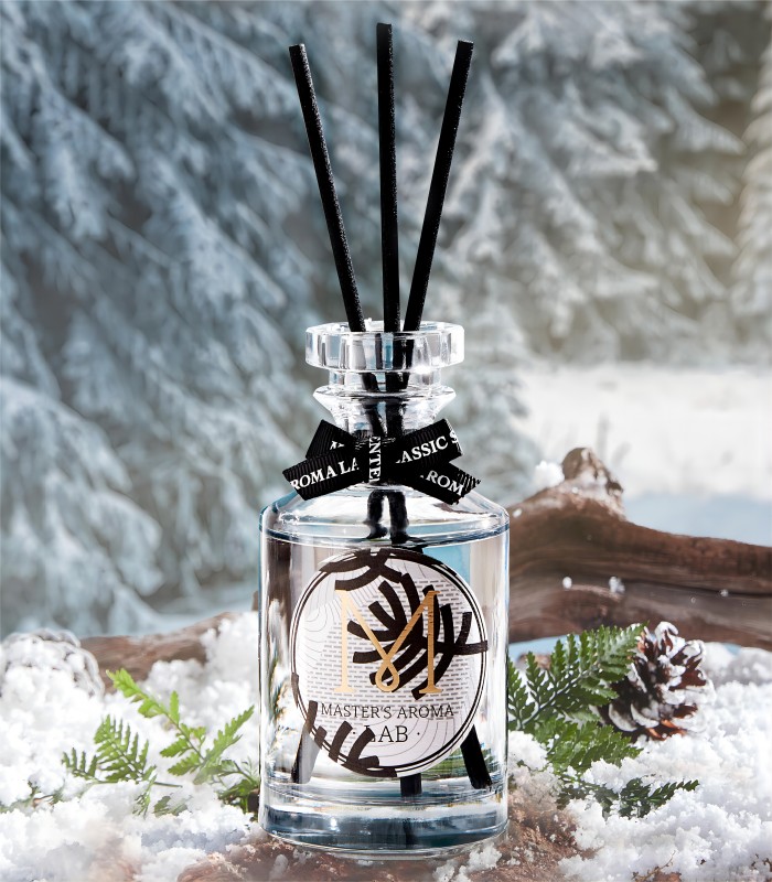 薄霧雪松